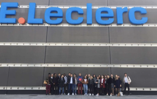Les TS1 MCO2 visitent le centre Leclerc