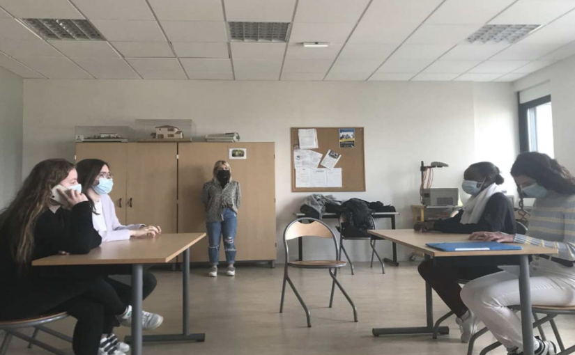 Et si les mises en scènes théâtrales nous préparaient à la vie professionnelle ?