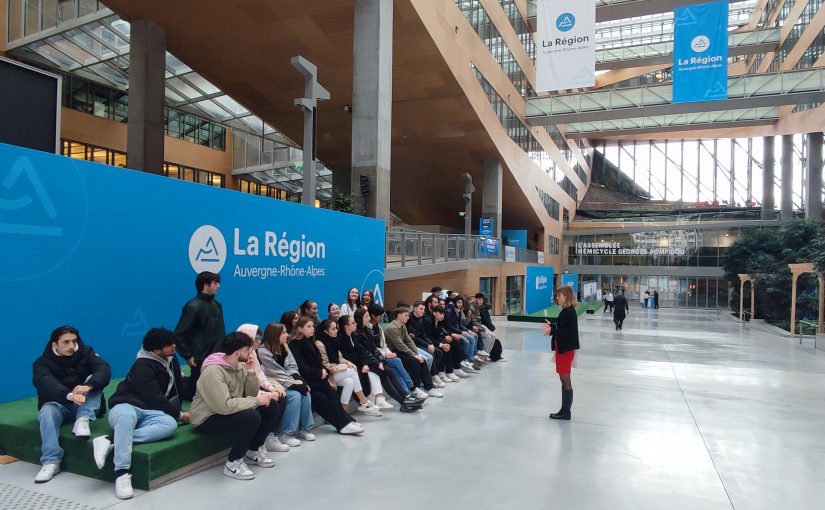 Les DCG assistent aux JECO