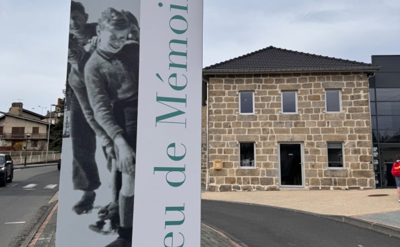 Nos élèves au Chambon-sur-Lignon.