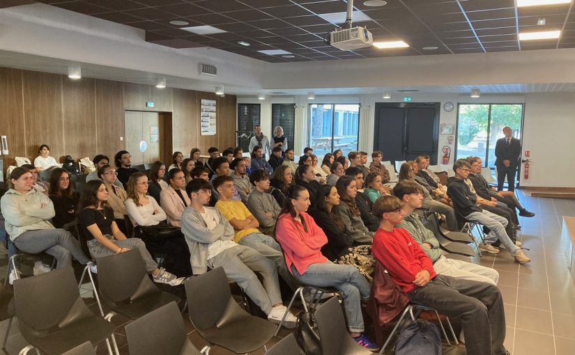 Conférence « relation client et psychologie comportementale ». 